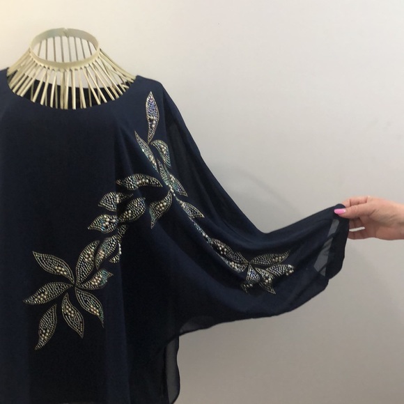 Caroline Morgan navy beaded batwing style top. - Picture 2 of 4